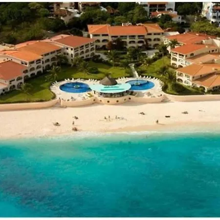 Bonito Departamento: Beachfront Oasis Near Quinta Avenida
