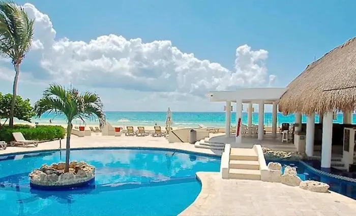 Appartamento Departamento Frente Al Mar Con Dos Recámaras Y Seguridad 24 H A Dos Cuadras De La Quinta Avenida Playa del Carmen